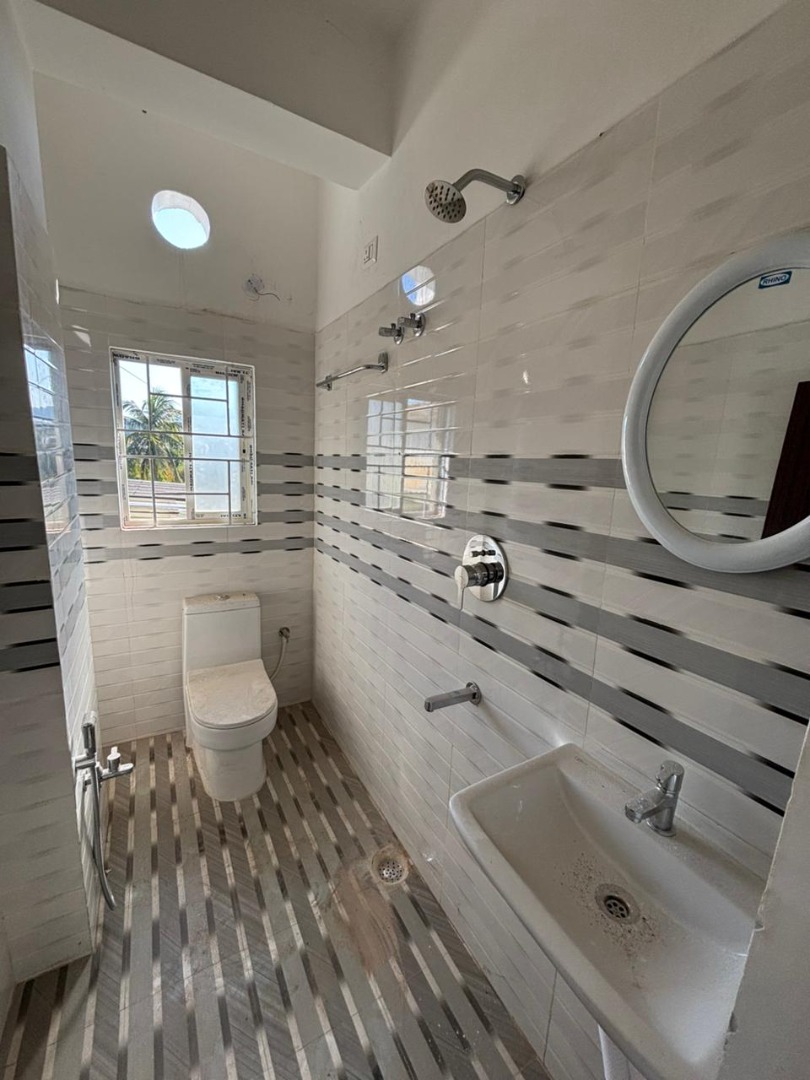 Unfurnished 2bhk in Hatigaon, Guwahati, Assam, India for Rent